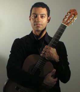 professeur de guitare Atahualpa Ferly