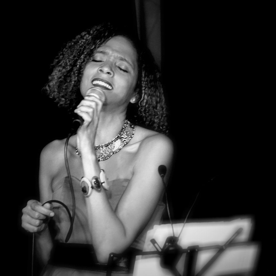 Sandra Monlouis, chanteuse