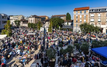 Brocante place abrioux mai 2025